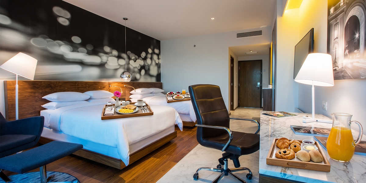 24-hour room service Krystal Urban® Guadalajara 24-hour room service Krystal Urban® Guadalajara